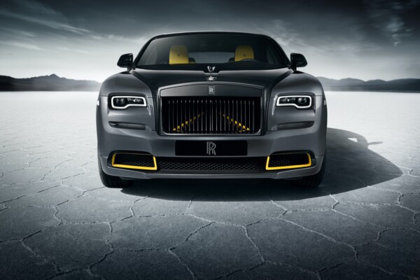 Rolls-Royce Black Badge Wraith Black Arrow Front