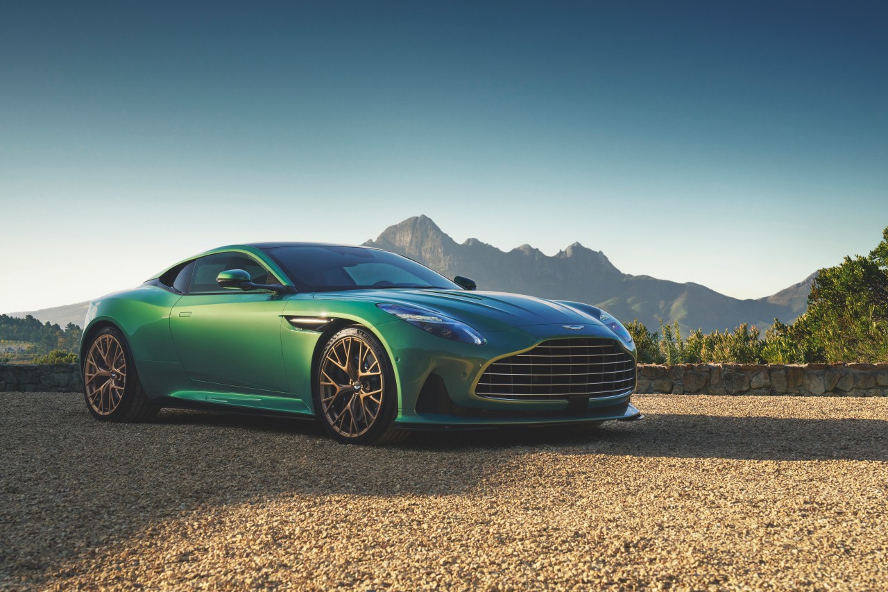 Aston Martin DB12 – Jetzt schlägt’s Zwölf