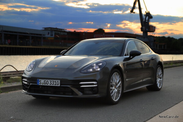 Porsche Panamera Turbo S Sunset