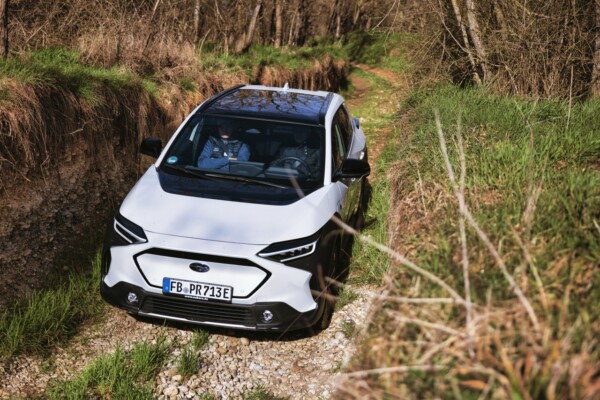 Subaru Solterra Offroad vorne