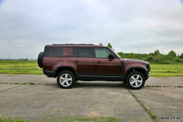 Land Rover Defender 130 Seite