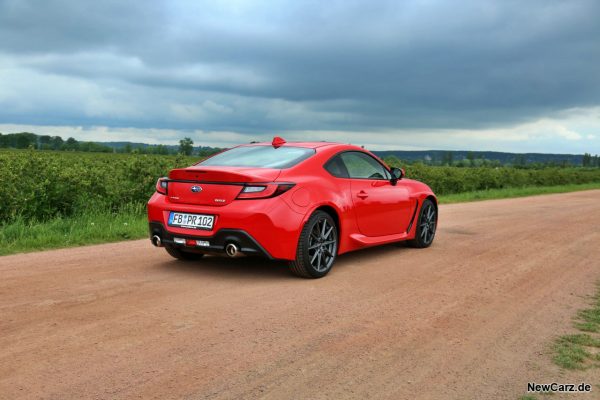 Subaru BRZ II schräg hinten rechts