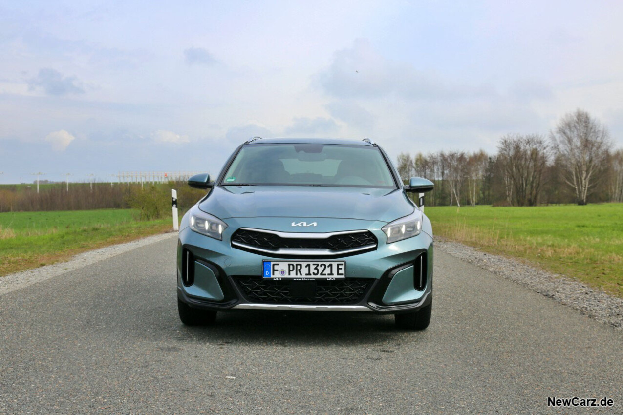 Kia XCeed PHEV Front