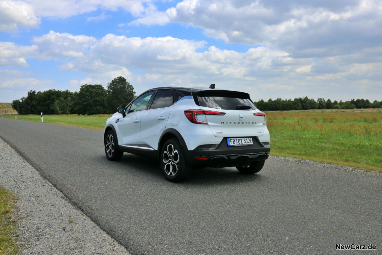 Mitsubishi ASX PHEV schräg hinten links