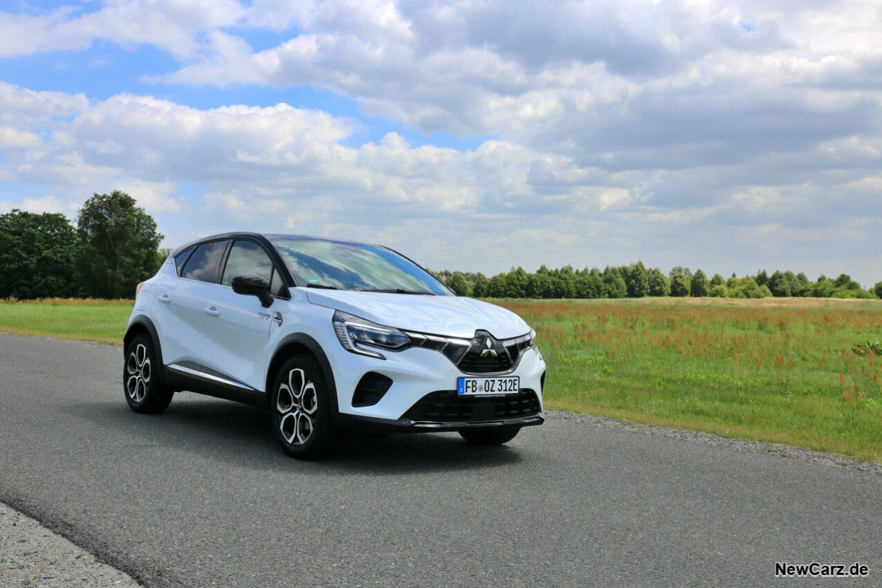 Mitsubishi ASX PHEV schräg vorne rechts