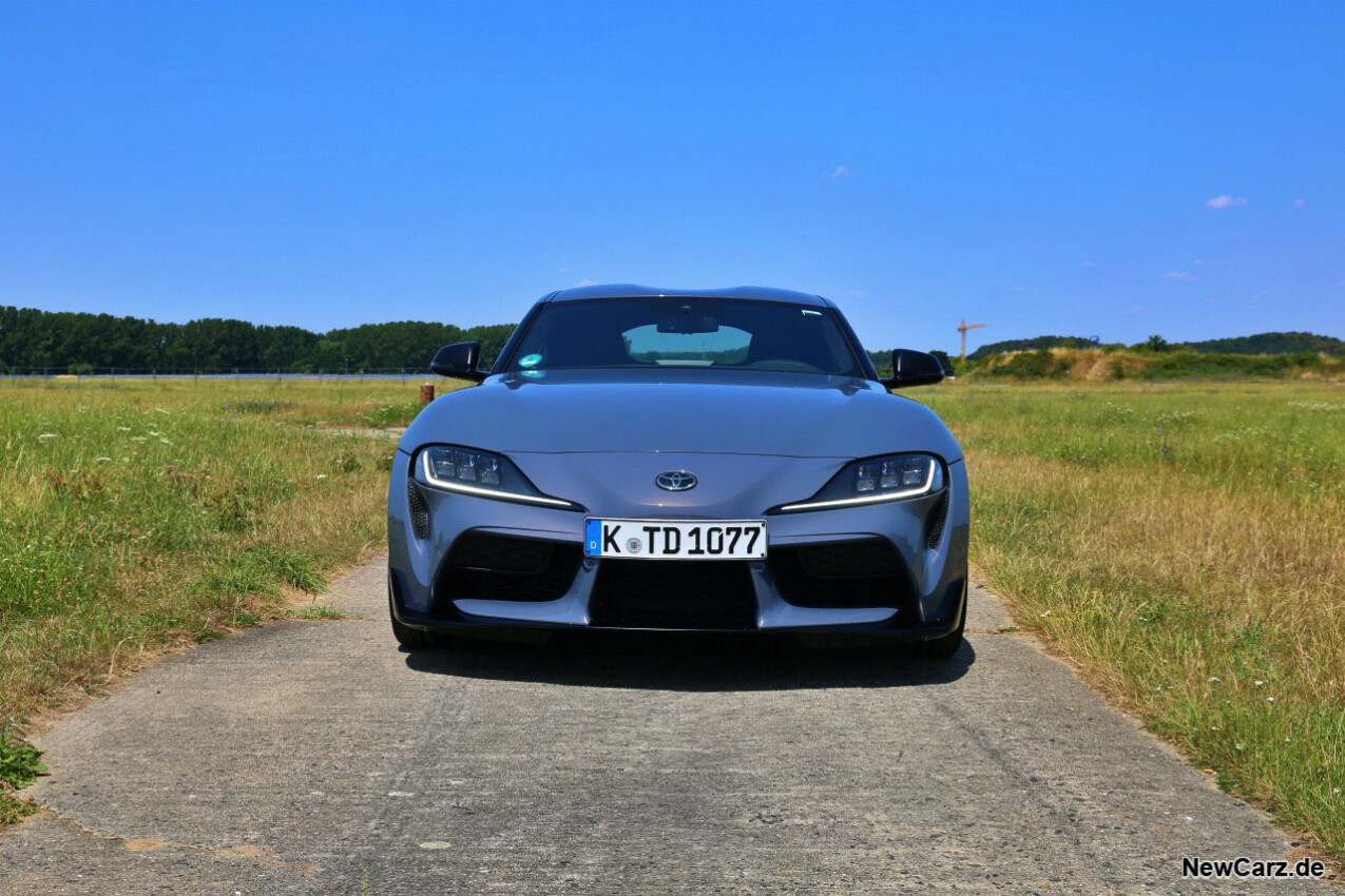 Toyota GR Supra 3.0 Front