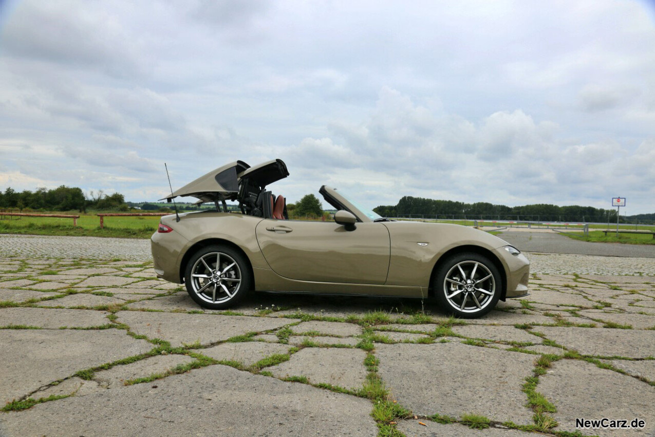 Mazda MX-5 RF Verdeck öffnen