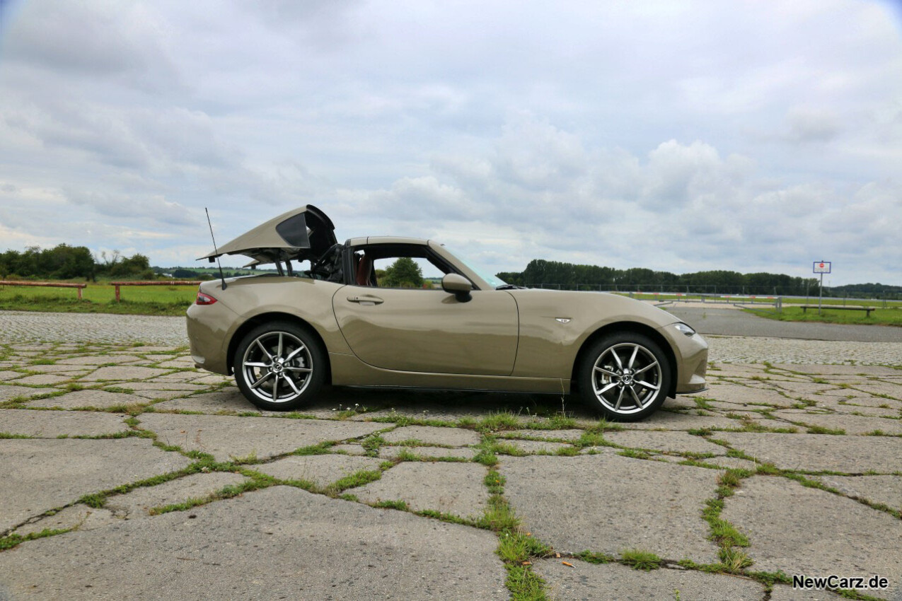 Mazda MX-5 RF Verdeck schließen