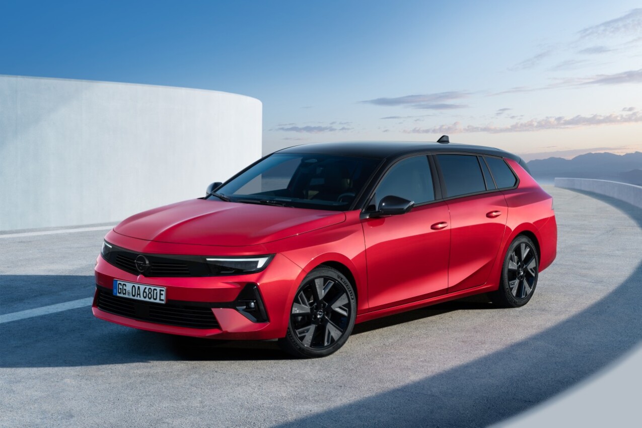 Opel Astra Sports Tourer Electric