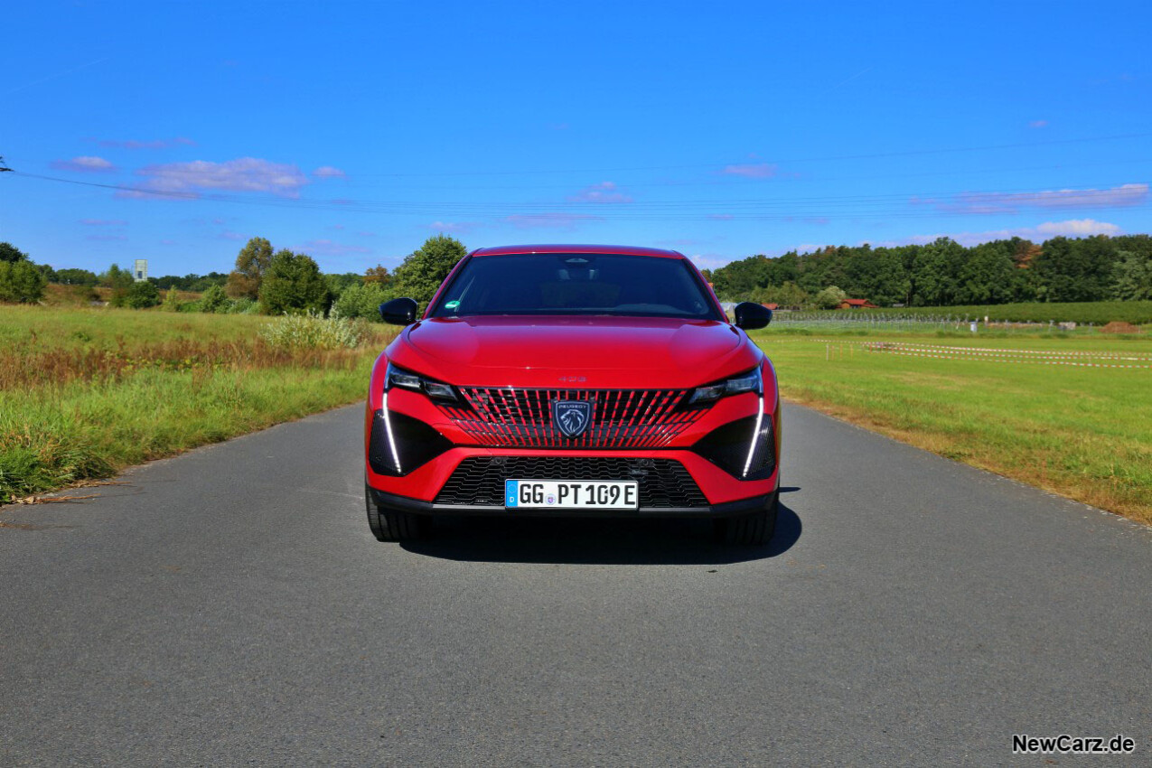 Peugeot 408 Front