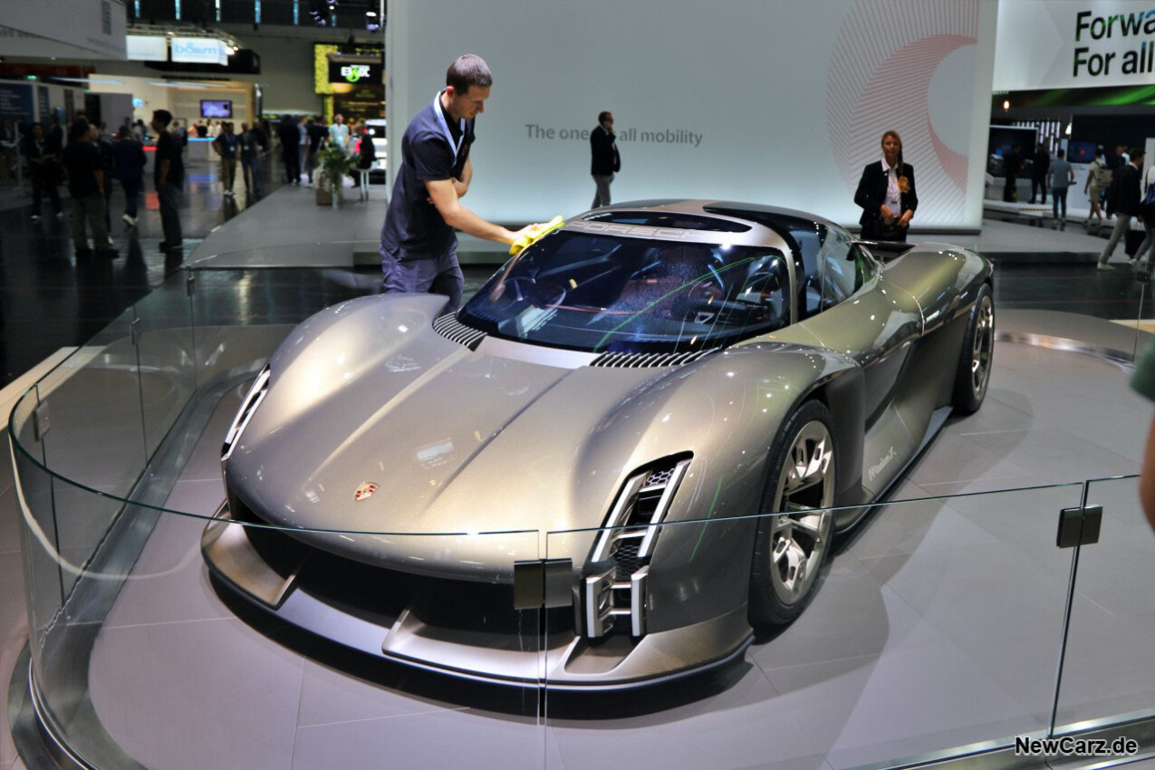 Porsche Mission X auf IAA