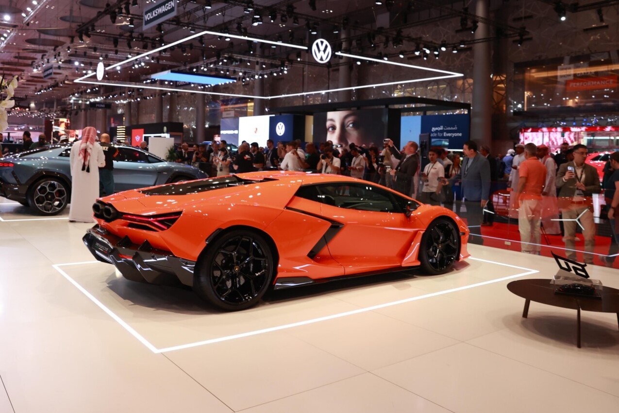 Lamborghini Revuelto und Lanzador