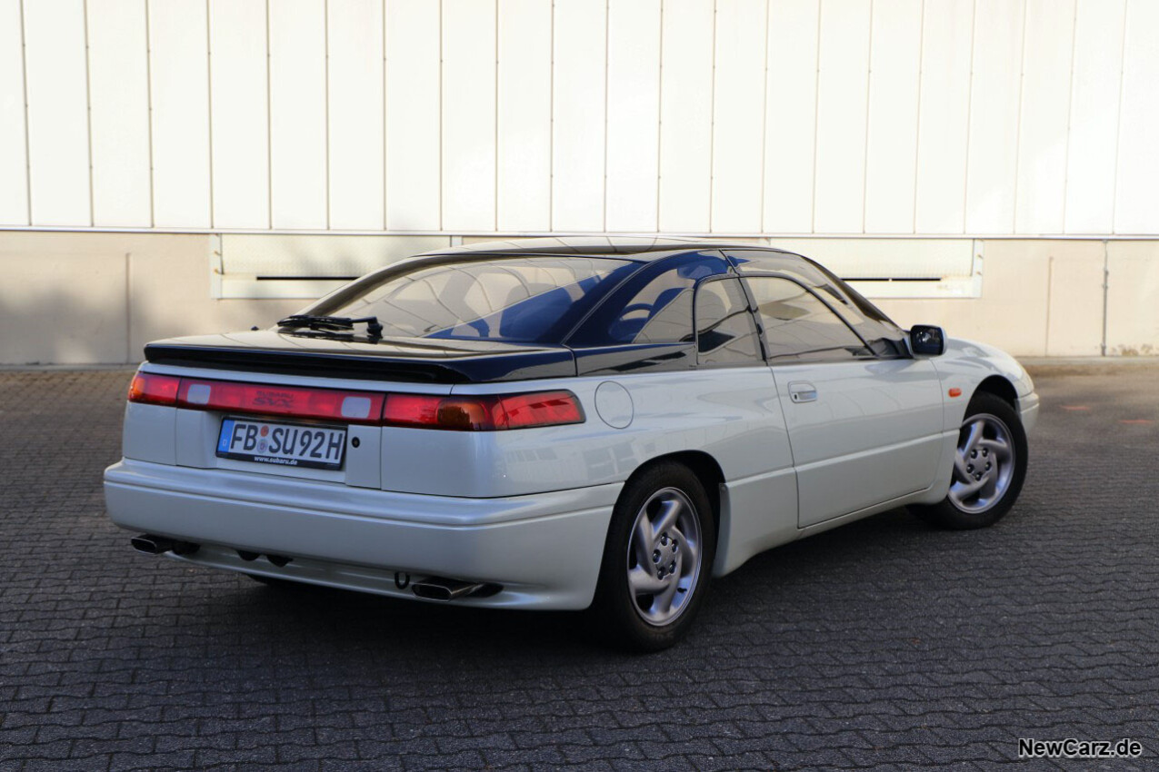 Subaru SVX diagonally forward left