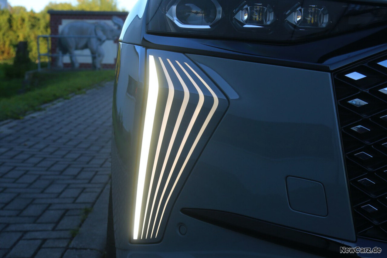 DS 7 Facelift Tagfahrlicht