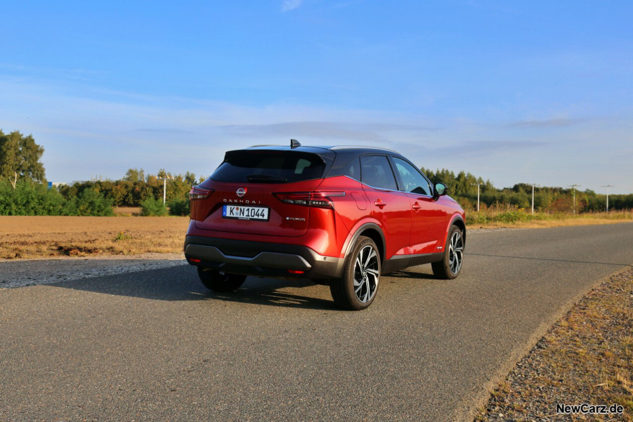 Nissan Qashqai e-Power schräg hinten rechts