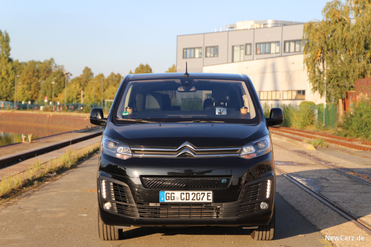 Citroen e-Spacetourer Front