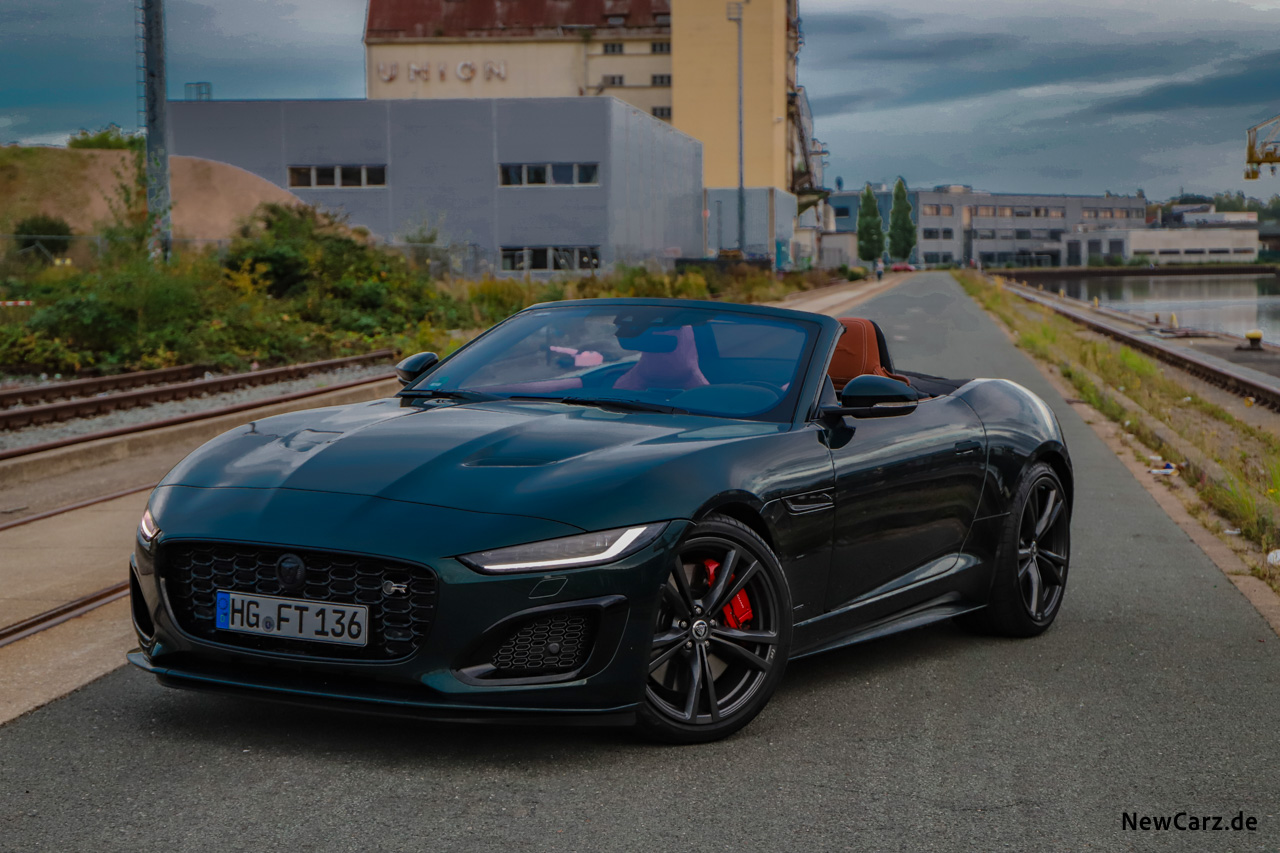 Jaguar F-Type R75 British Racing Green