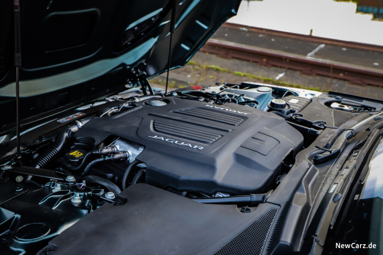 Jaguar F-Type R75 Motor