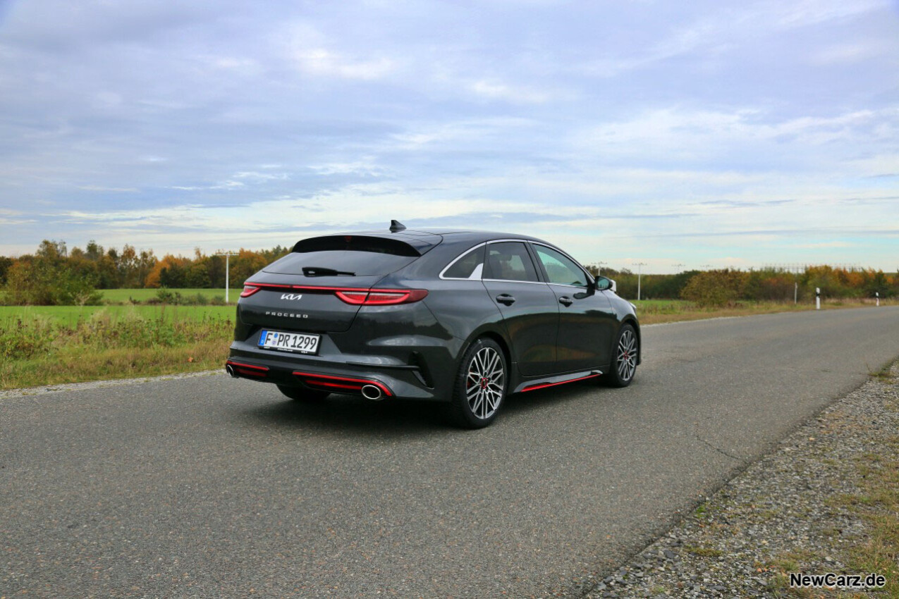 Kia ProCeed GT Facelift schräg hinten rechts