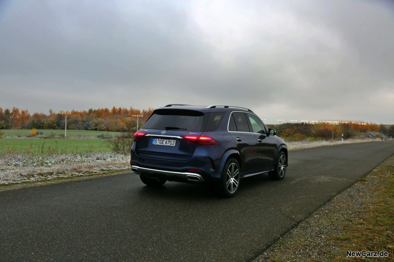 Mercedes-Benz GLE 450d 4Matic schräg hinten rechts