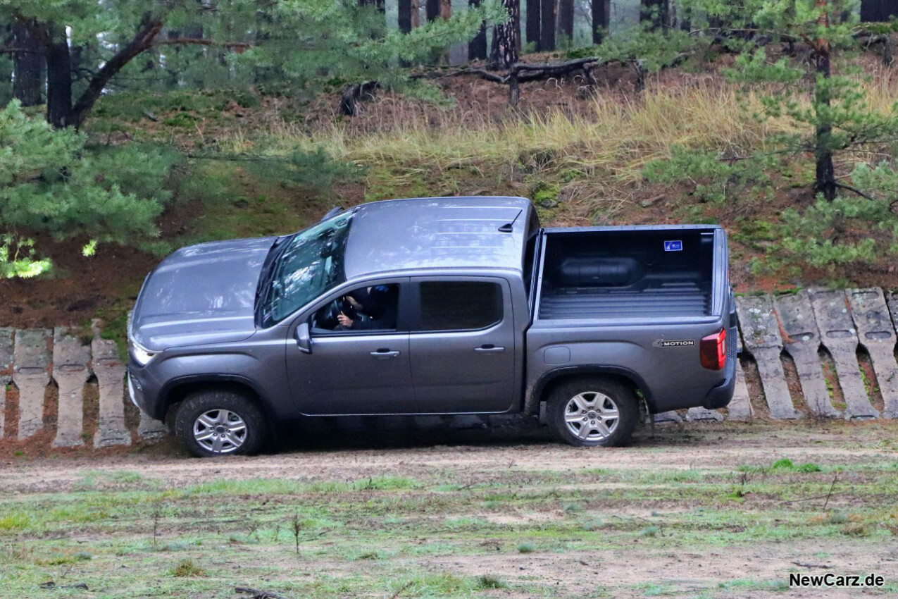 VW Amarok Offroad 2