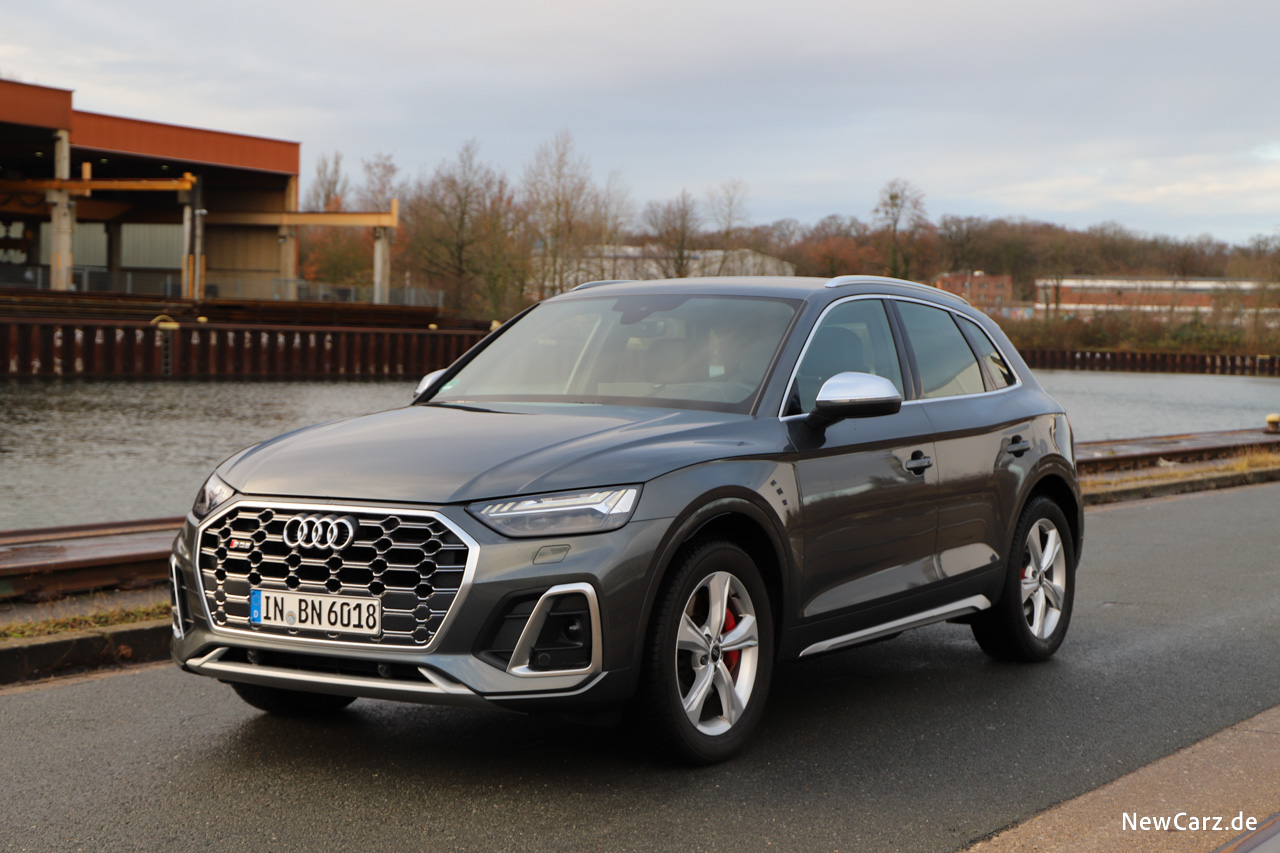 Audi SQ5 TDI Daytonagrau Perleffekt