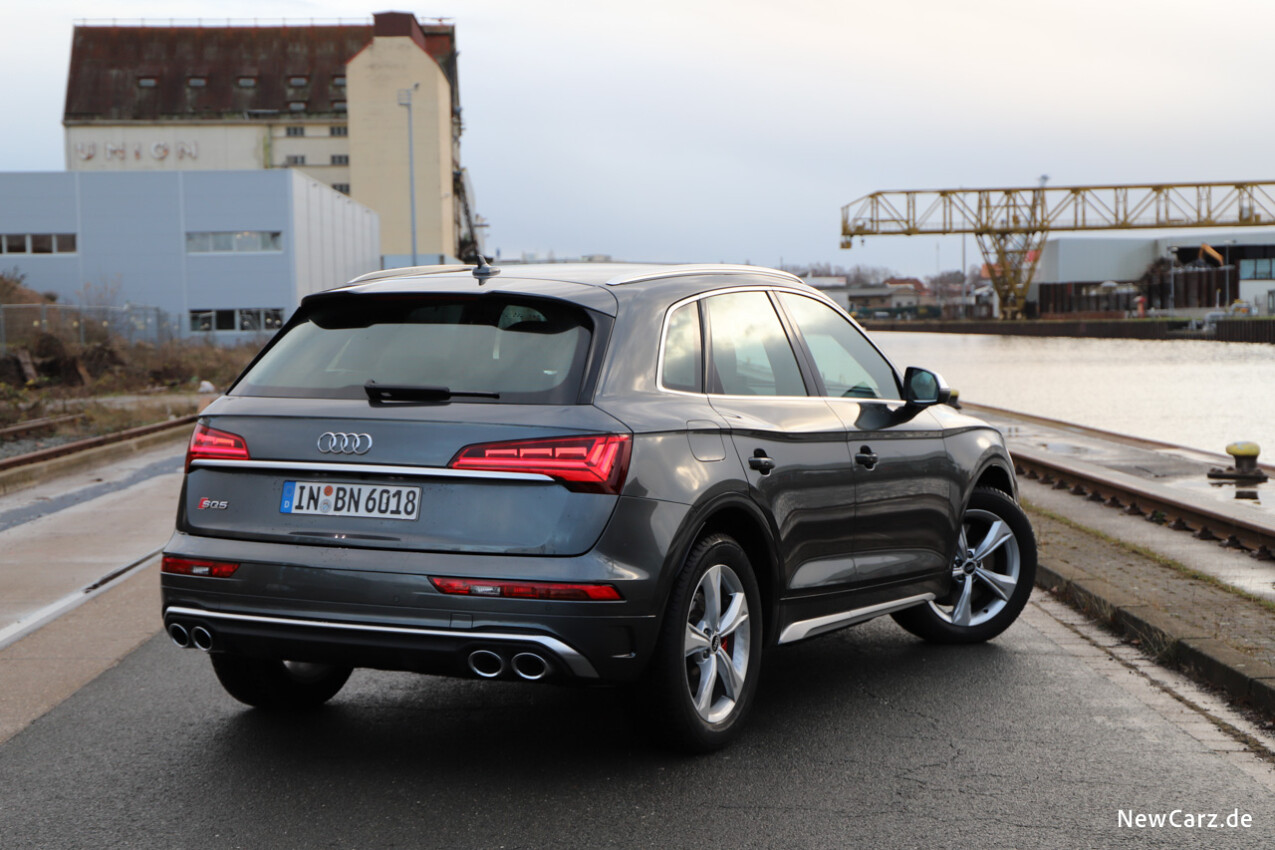 Audi SQ5 TDI Heck seitlich