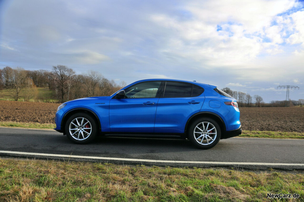 Alfa Romeo Stelvio Diesel Seite links