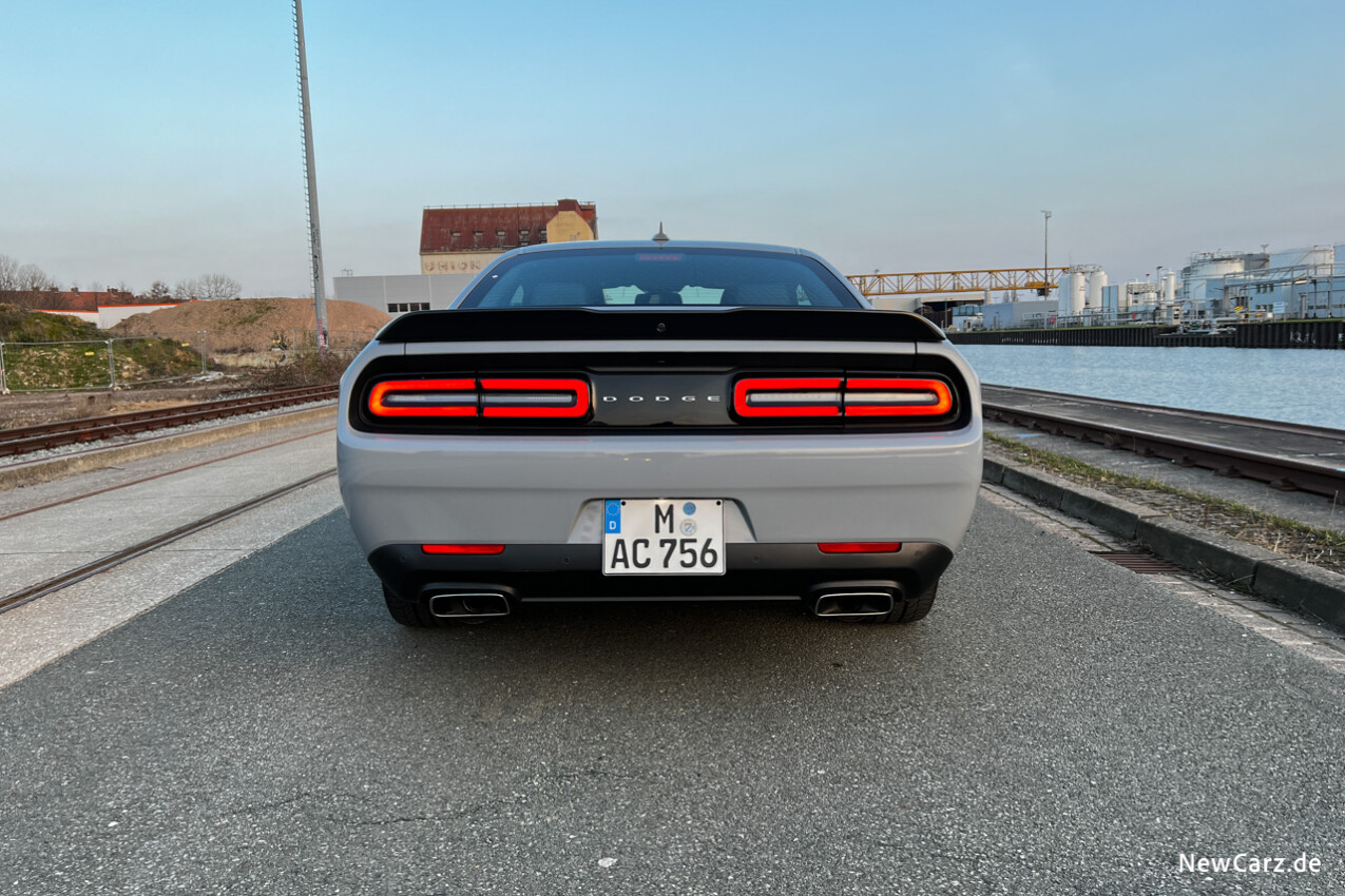 Dodge Challenger R/T Shaker Heck