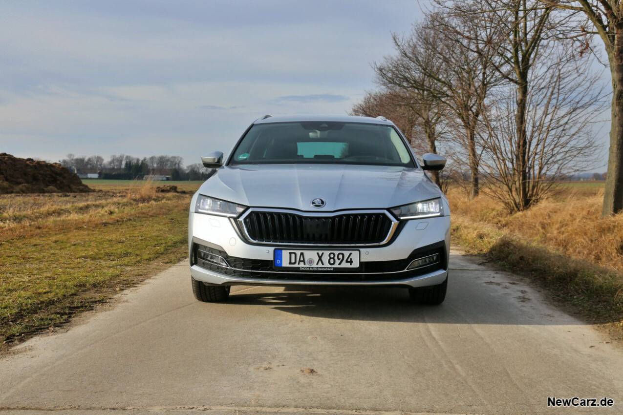 Skoda Octavia Combi TDI Front