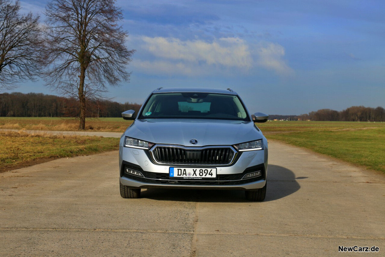 Skoda Octavia Combi TDI Front