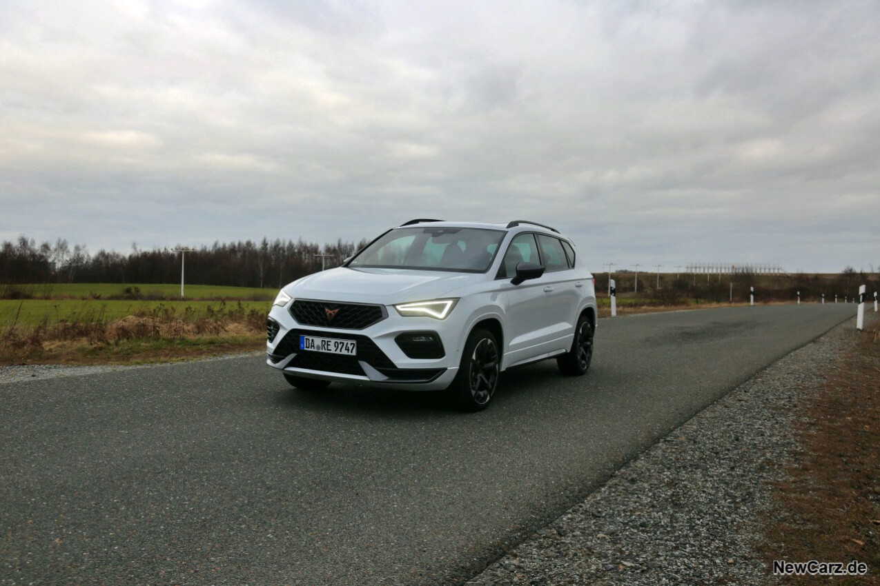 Cupra Ateca 1.5 TSI vorne schräg links