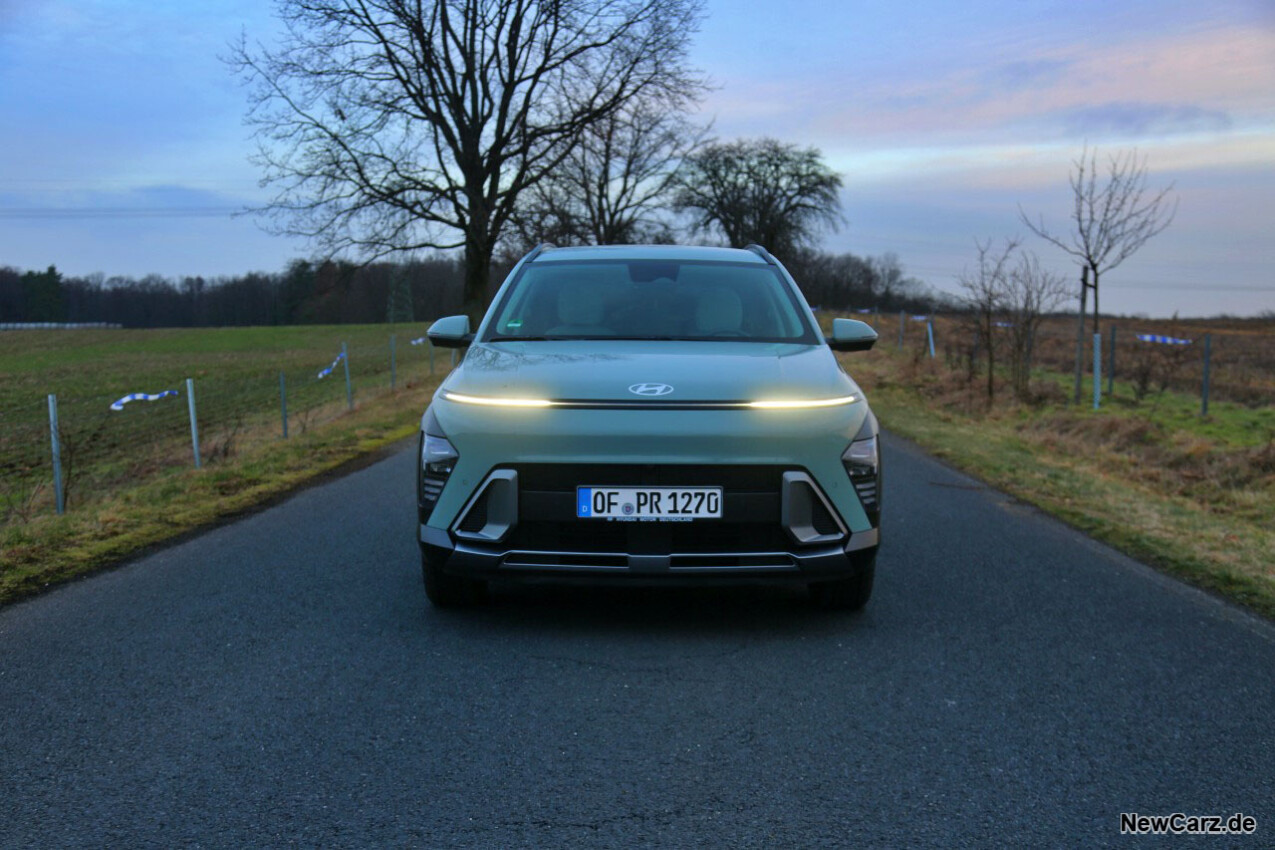 Hyundai Kona Hybrid Front