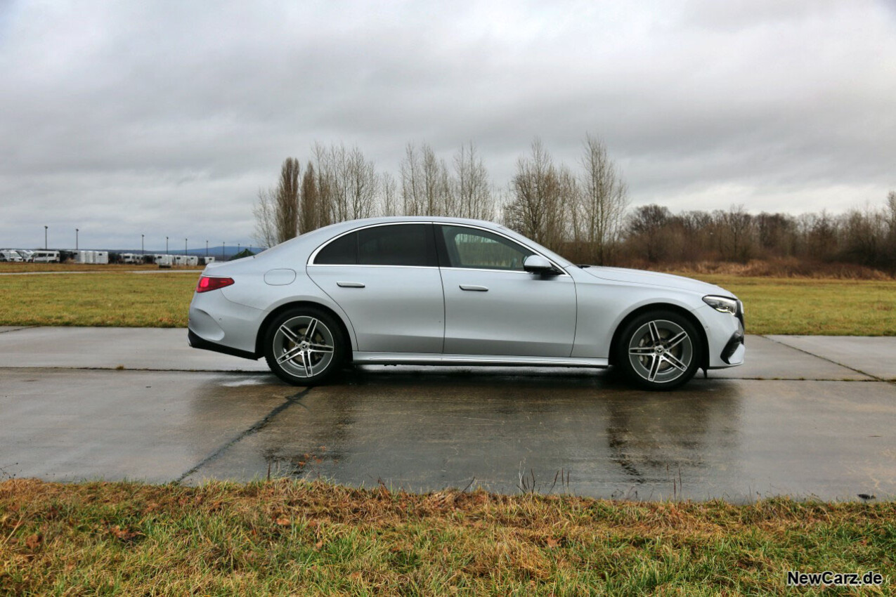 Mercedes-Benz E 220d 4Matic Seite rechts