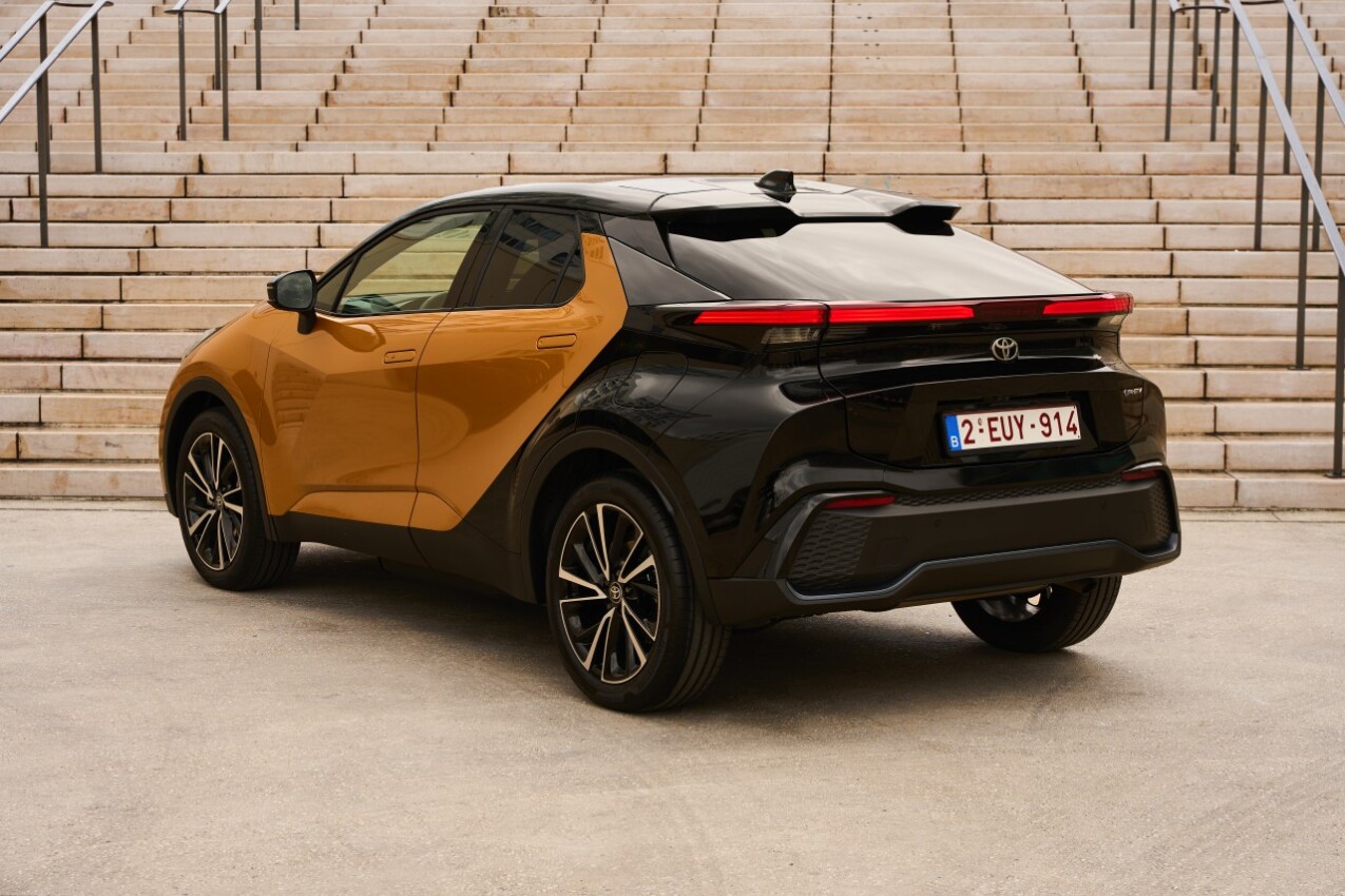 Toyota C-HR hinten