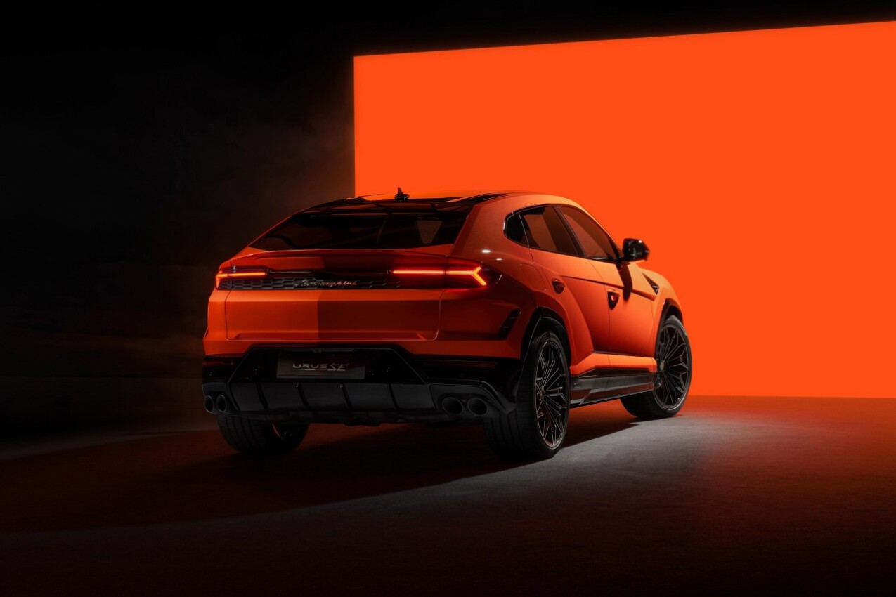 Lamborghini Urus SE Studio