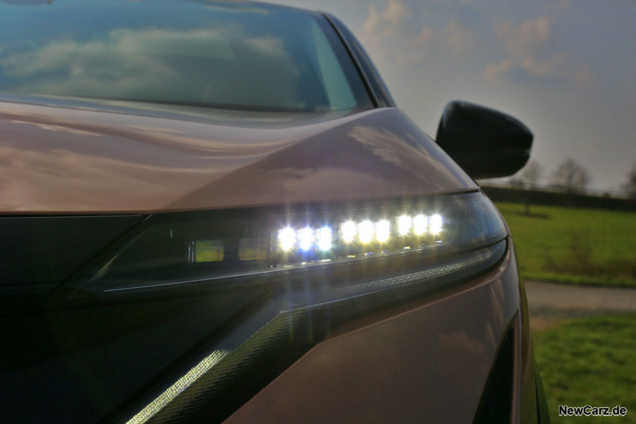 LED-Scheinwerfer Nissan Ariya