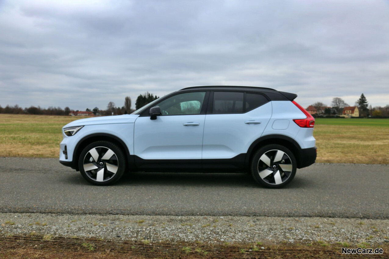 Volvo XC40 Recharge Pure Electric Seite links