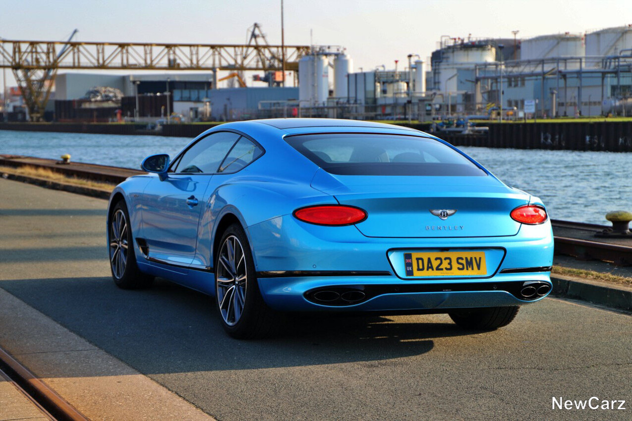 Bentley Continental GT schräg hinten links
