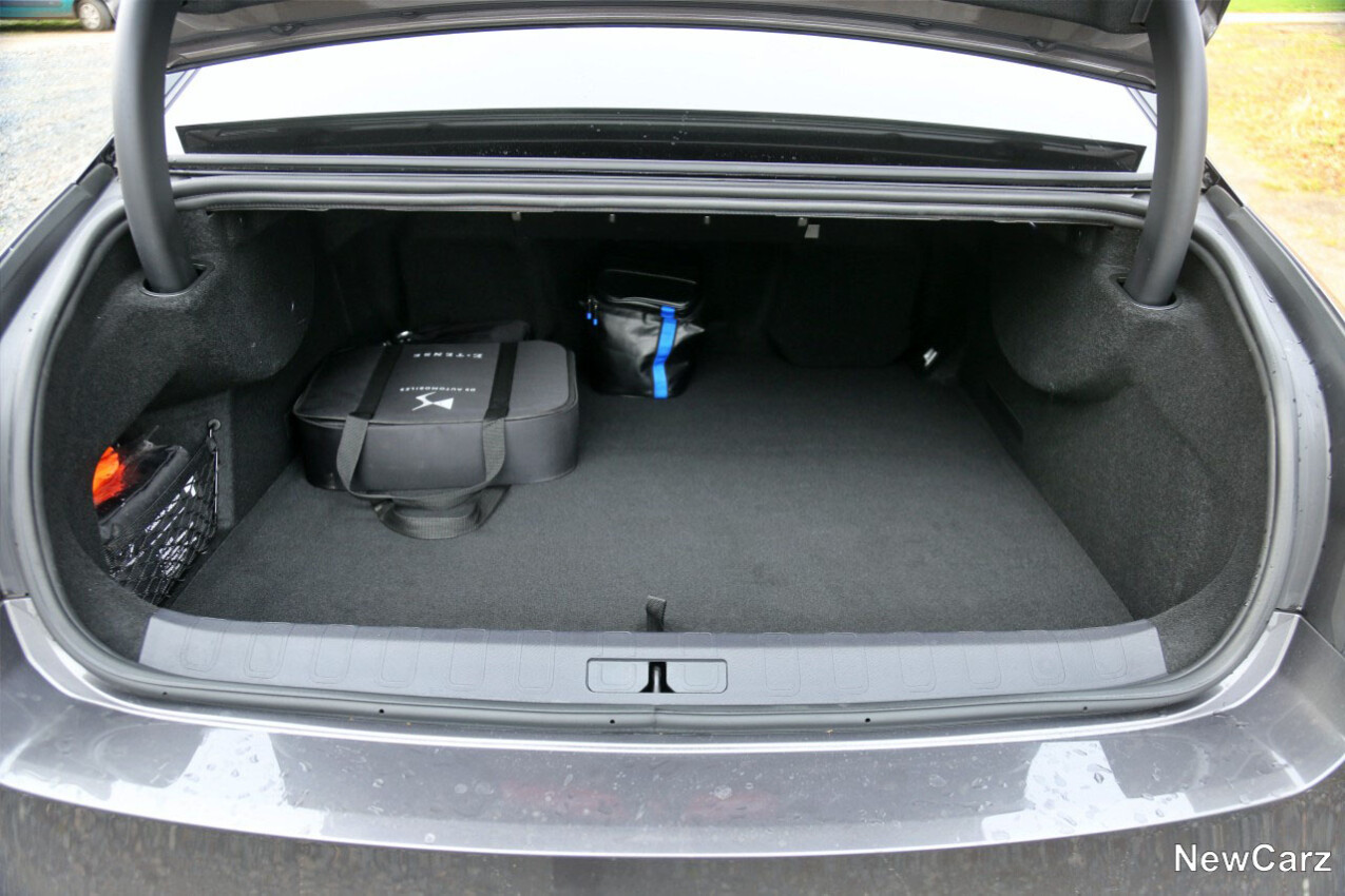 Kofferraum DS 9 E-Tense 4x4 360