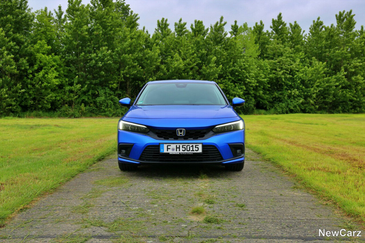 Honda Civic e:HEV Front