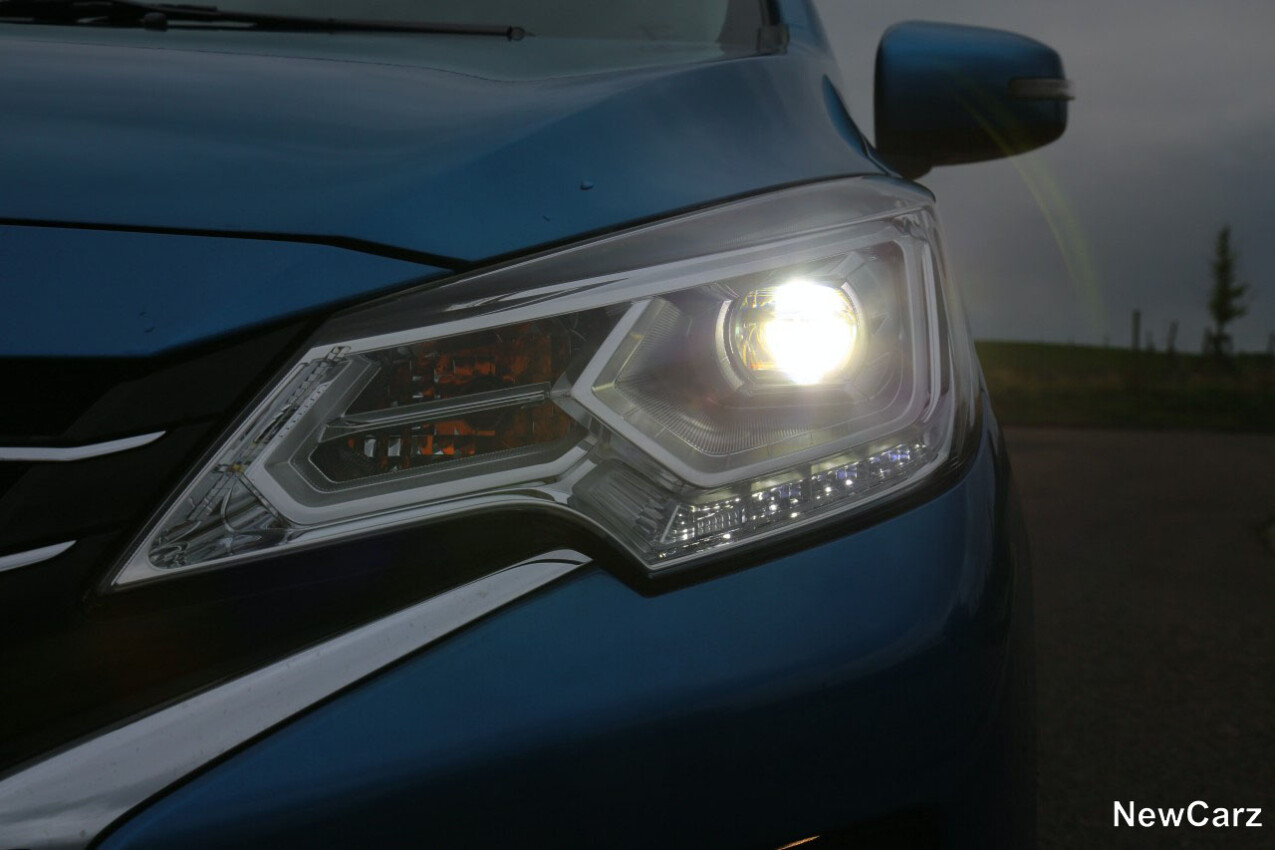 Voll-LED-Scheinwerfer Mitsubishi Space Star MT