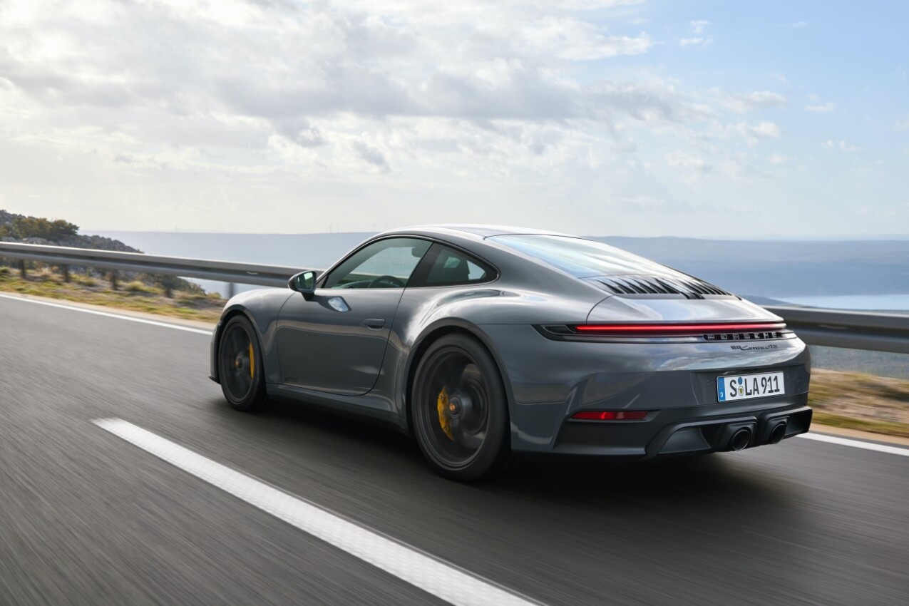 Porsche 911 Carrera GTS onroad