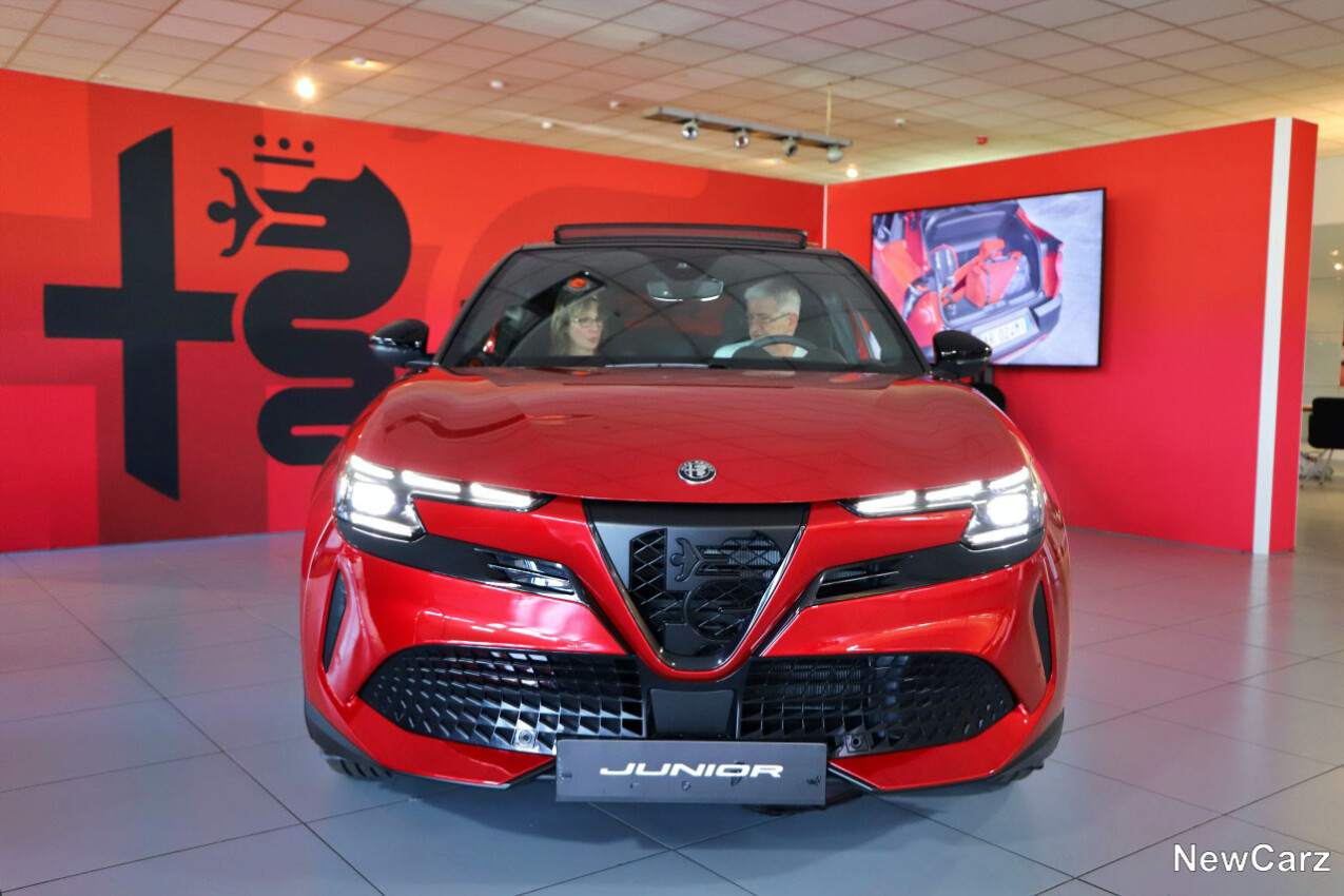 Alfa Romeo Junior vorne