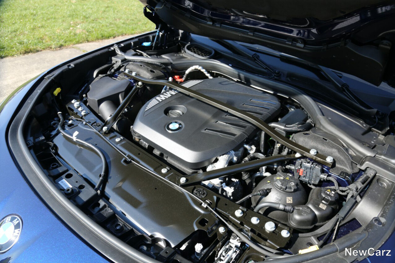 Motorraum BMW 740d xDrive