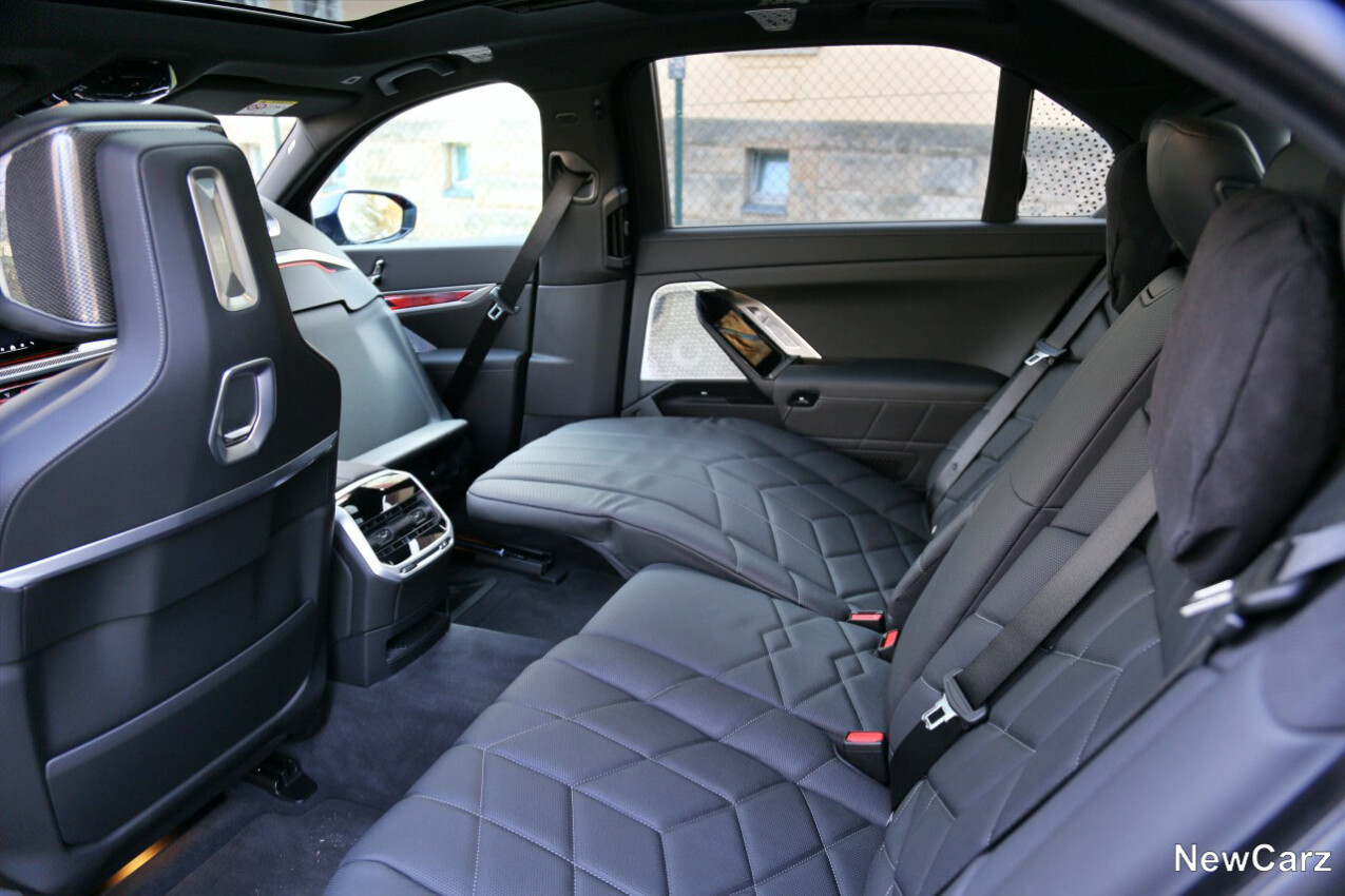 BMW 740d xDrive Lounge Position