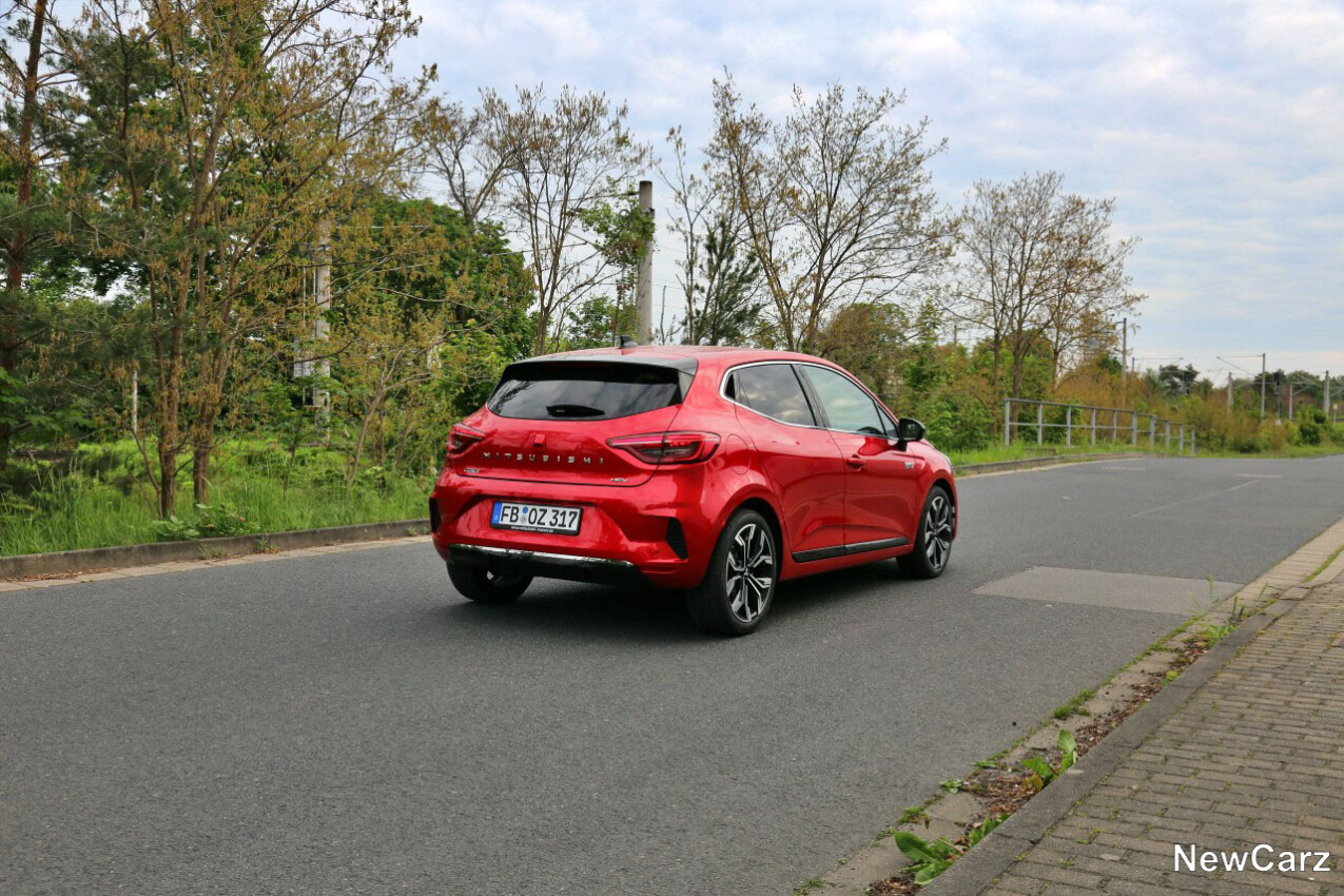 Mitsubishi Colt schräg hinten rechts