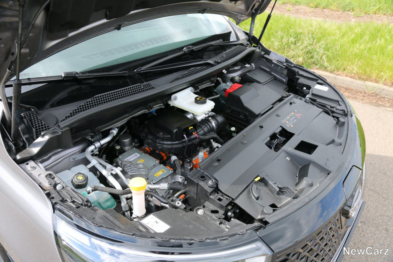 Motorraum Nissan Townstar EV