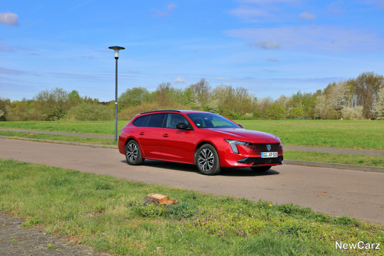Peugeot 508 SW Facelift schräg vorne rechts