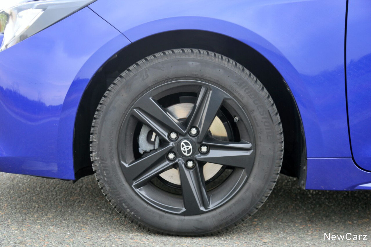 Vorderrad Toyota Corolla Hybrid